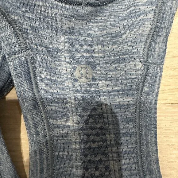 Lululemon Tank Top; size Small, but no tag Blue "denim" color - Picture 12 of 15
